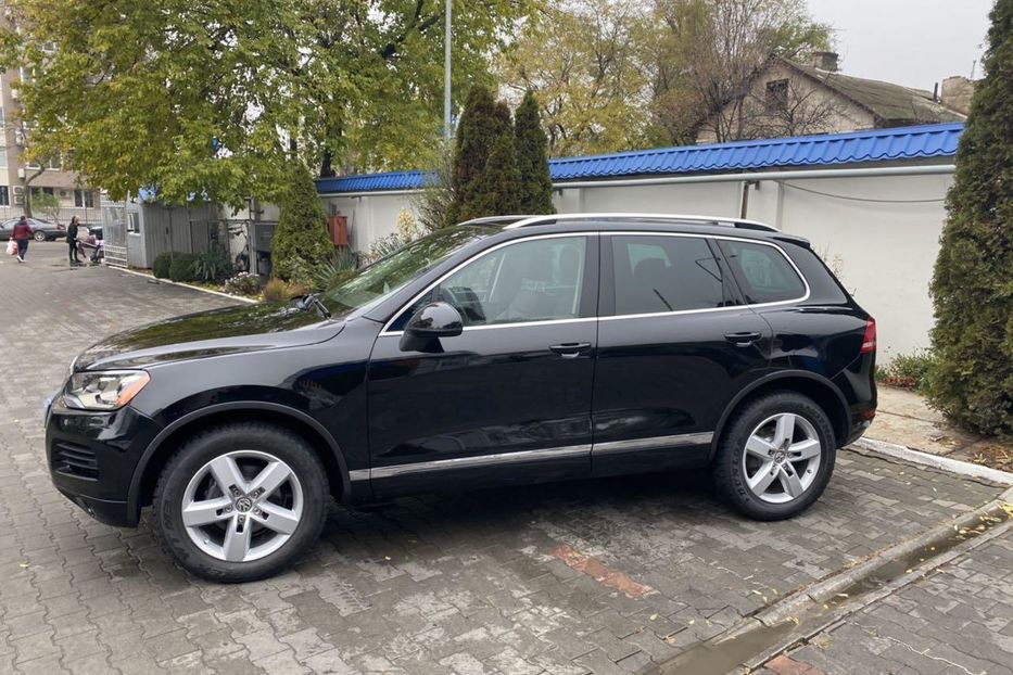 Продам Volkswagen Touareg 2012 года в Одессе