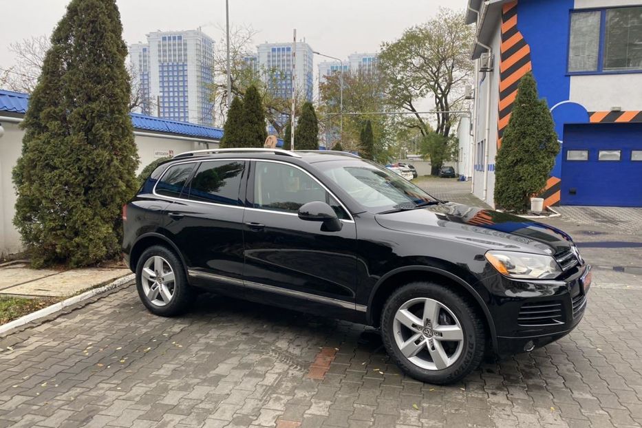 Продам Volkswagen Touareg 2012 года в Одессе