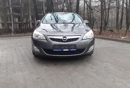 Продам Opel Astra J SportsTourer 1.6i 16V Turbo Co 2011 года в Тернополе