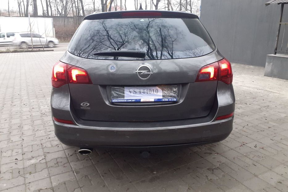Продам Opel Astra J SportsTourer 1.6i 16V Turbo Co 2011 года в Тернополе