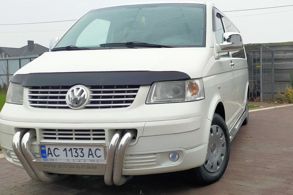 Продам Volkswagen T5 (Transporter) пасс. 2009 года в Луцке