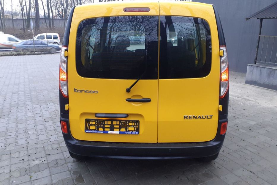 Продам Renault Kangoo пасс. Medium 1.6 105 Business A, 106 2015 года в Тернополе