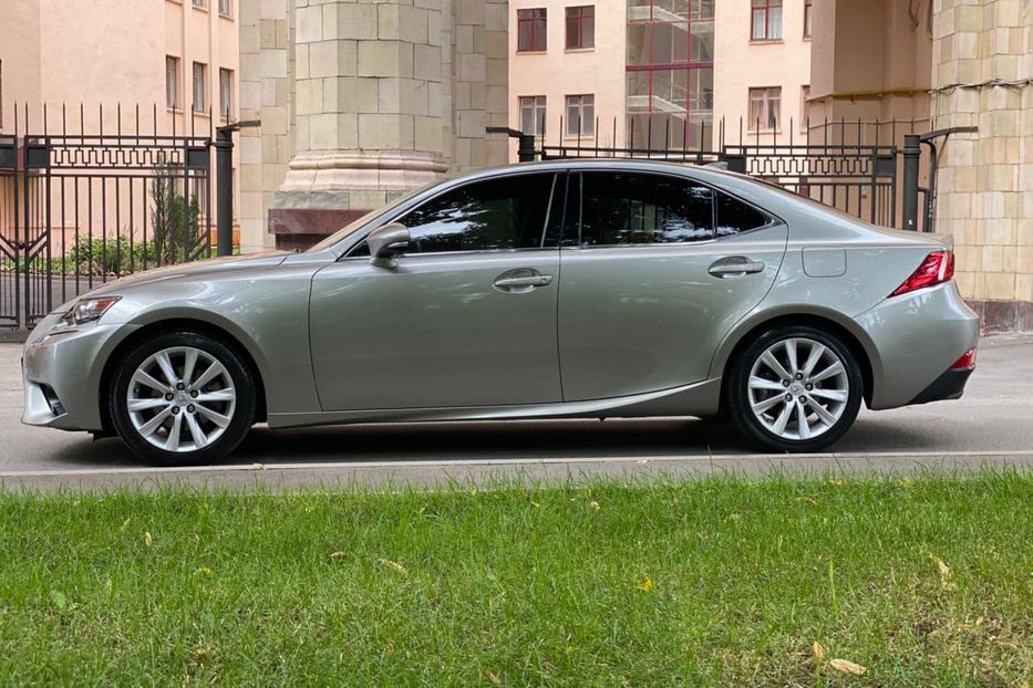 Продам Lexus IS 250 2015 года в Харькове