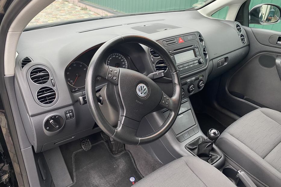 Продам Volkswagen Golf Plus 2005 года в г. Нововолынск, Волынская область