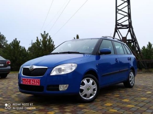 Продам Skoda Fabia AMBIENTE 2009 года в Днепре