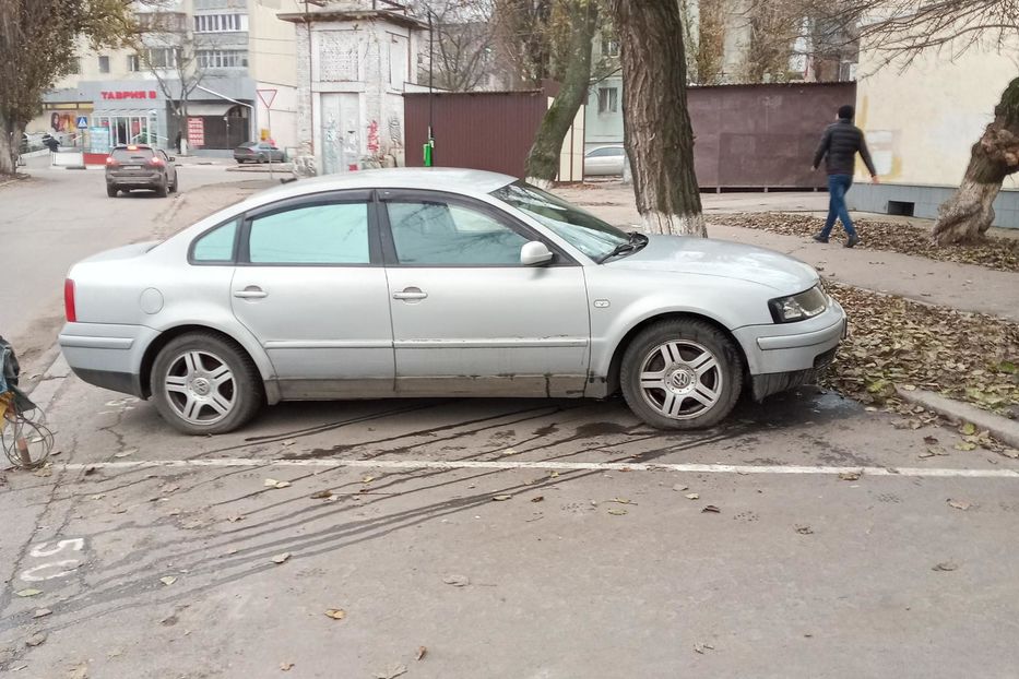 Продам Volkswagen Passat B5 2000 года в Одессе