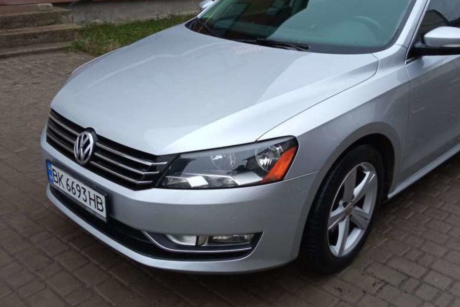 Продам Volkswagen Passat B7 2015 года в Ровно