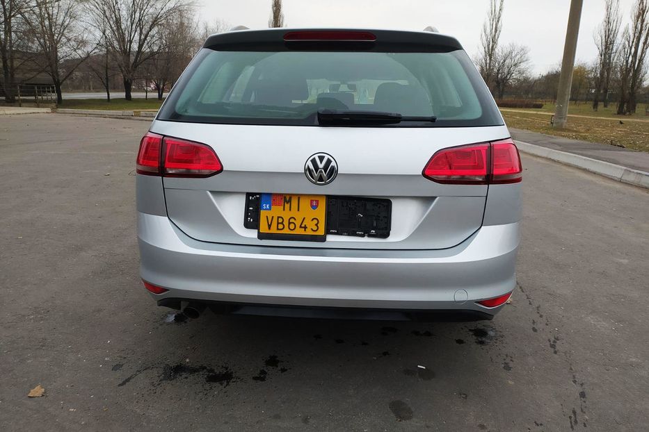 Продам Volkswagen Golf VII 2014 года в Киеве