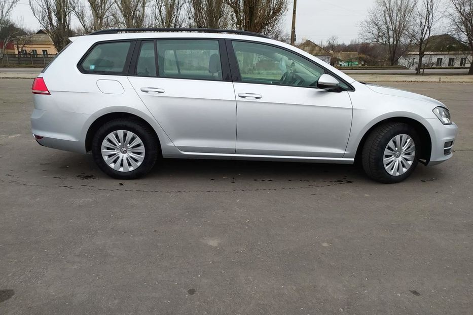 Продам Volkswagen Golf VII 2014 года в Киеве