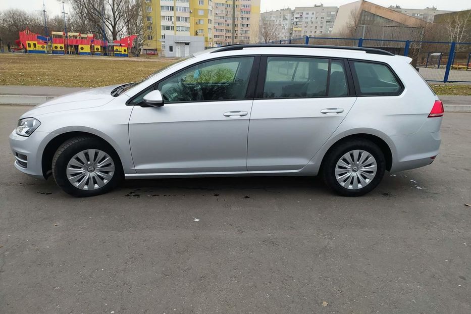 Продам Volkswagen Golf VII 2014 года в Киеве