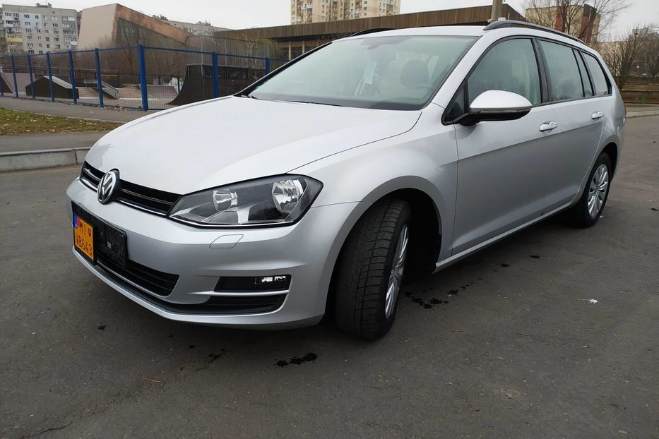 Продам Volkswagen Golf VII 2014 года в Киеве