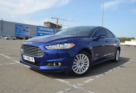 Продам Ford Fusion Energi 2015 года в Киеве