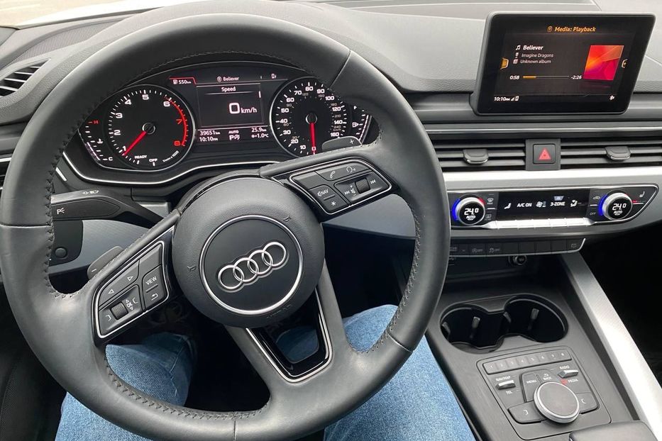 Продам Audi A4 Premium Ultra S tronic 2017 года в Виннице