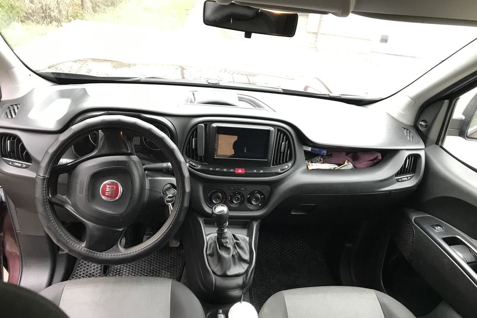 Продам Fiat Doblo пасс. 2016 года в г. Кременчуг, Полтавская область