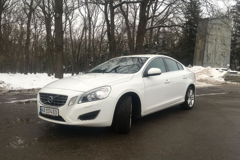 Продам Volvo S60 D2 2012 года в Харькове