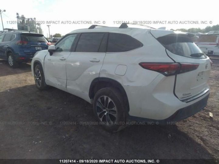 Продам Toyota Highlander Продам 2020 TOYOTA HIGHLANDER  2020 года в Киеве