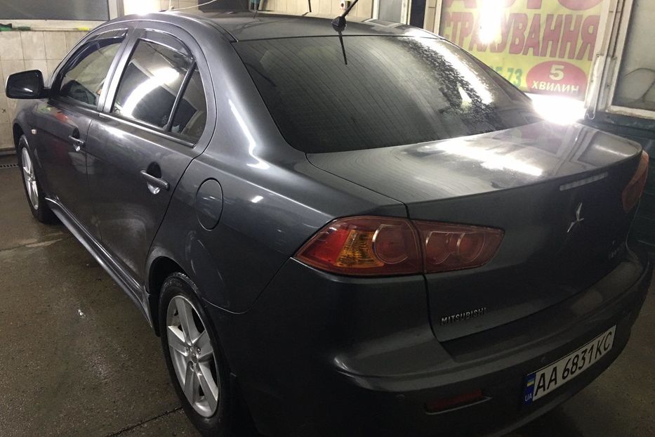 Продам Mitsubishi Lancer X 2010 года в Киеве