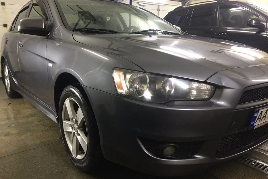 Продам Mitsubishi Lancer X 2010 года в Киеве