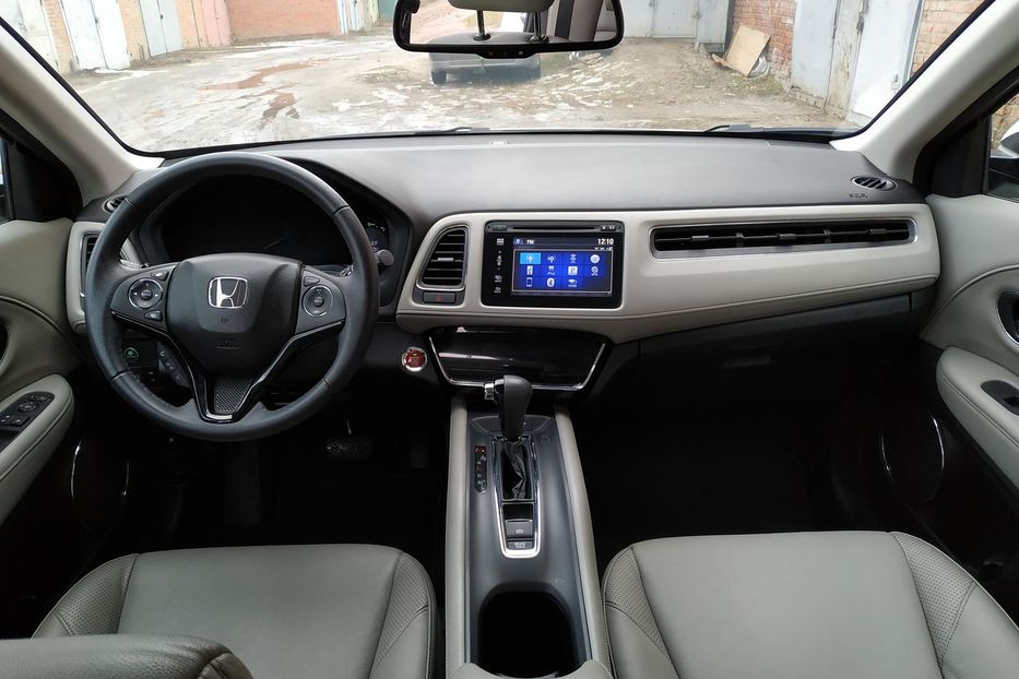 Продам Honda HR-V EXL 2016 года в Сумах
