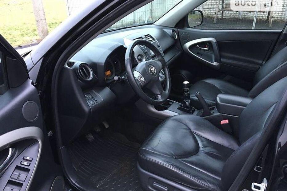 Продам Toyota Rav 4 2007 года в Ровно