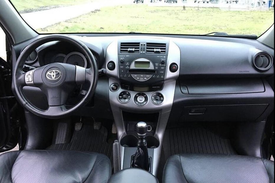 Продам Toyota Rav 4 2007 года в Ровно
