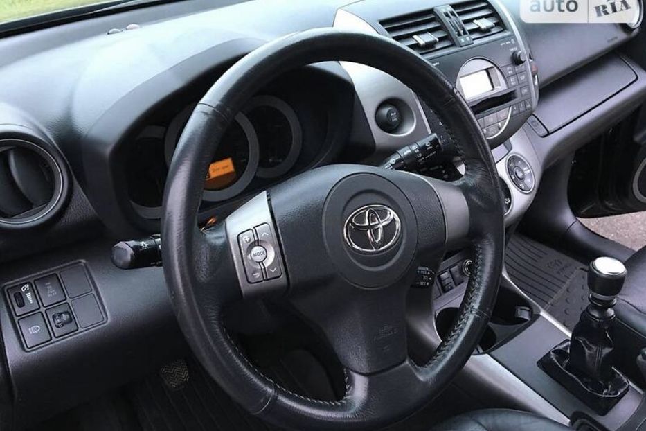 Продам Toyota Rav 4 2007 года в Ровно