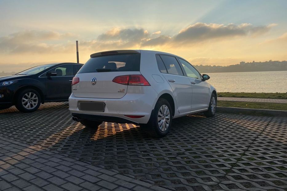 Продам Volkswagen Golf VII 2013 года в Киеве