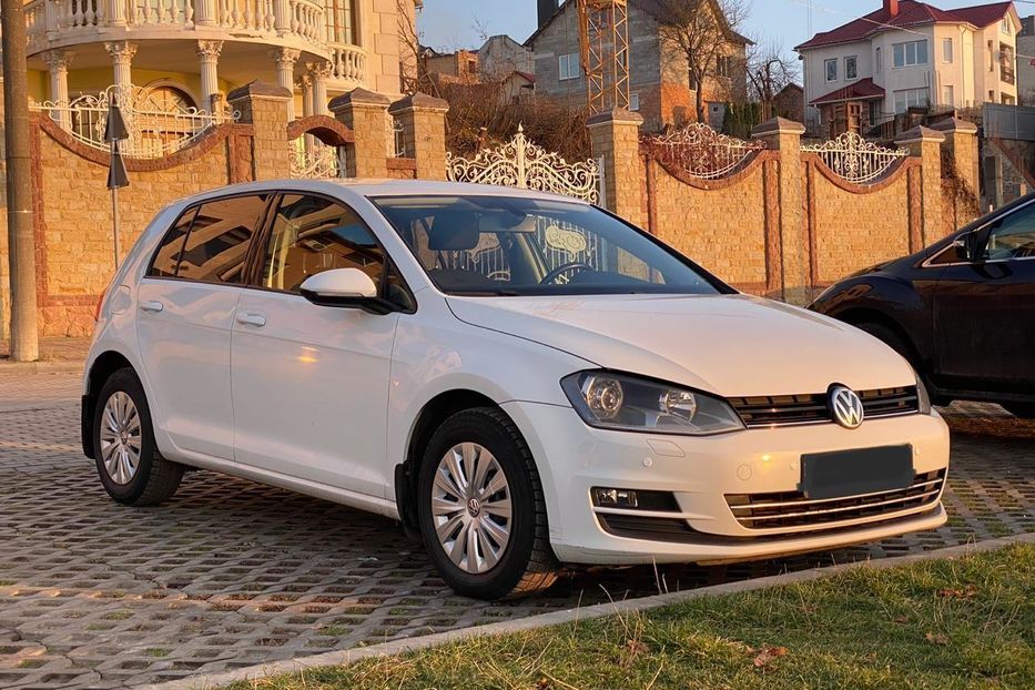 Продам Volkswagen Golf VII 2013 года в Киеве