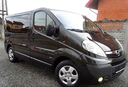 Продам Opel Vivaro пасс. 2010 года в г. Смела, Черкасская область