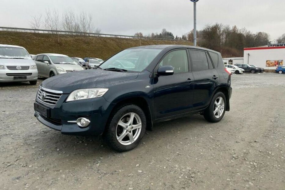 Продам Toyota Rav 4 Sport 2010 года в Харькове