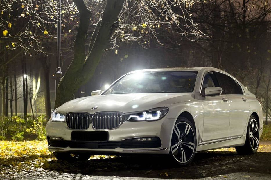 Продам BMW 730 stage 1 2017 года в Киеве