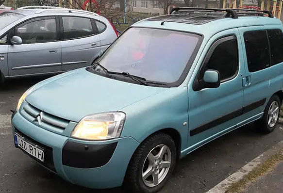 Продам Citroen Berlingo пасс. 2008 года в Киеве