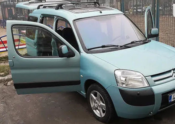 Продам Citroen Berlingo пасс. 2008 года в Киеве