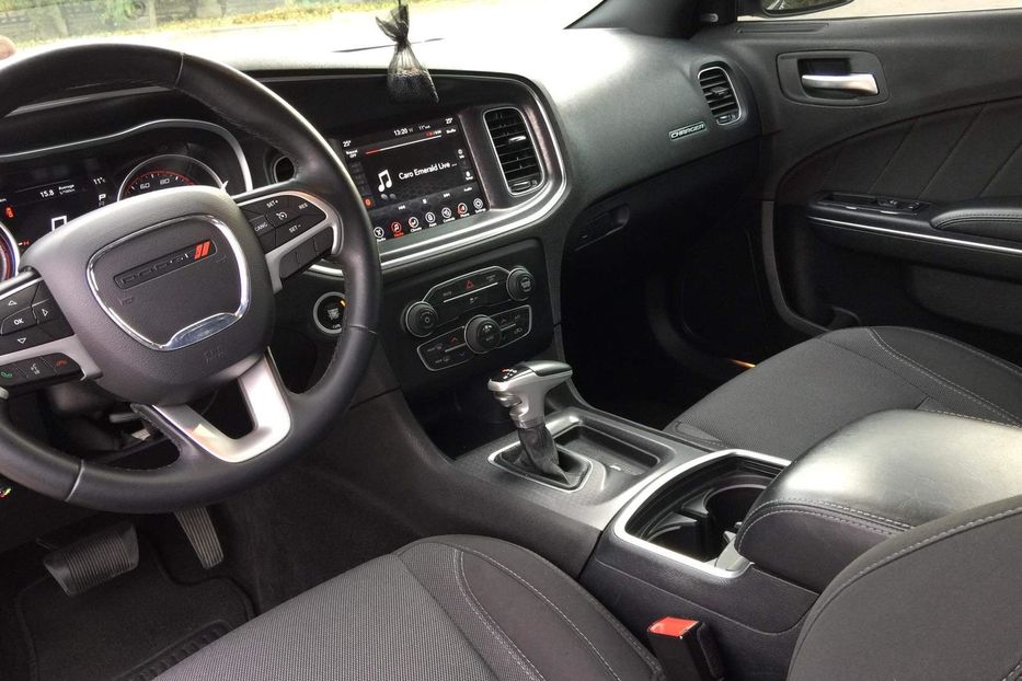 Продам Dodge Charger SXT 3.6 V6 2016 года в г. Умань, Черкасская область