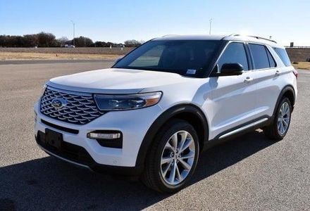 Продам Ford Explorer Platinum 2021 года в Киеве