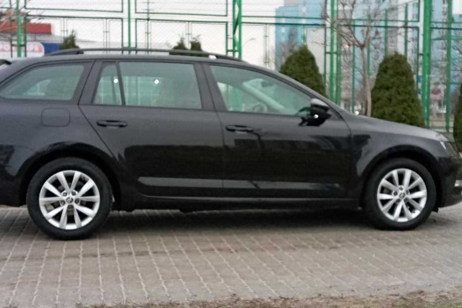 Продам Skoda Octavia A7 2017 года в Черкассах