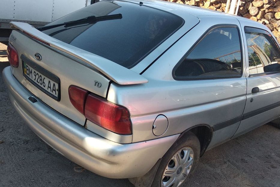 Продам Ford Escort 1996 года в Сумах