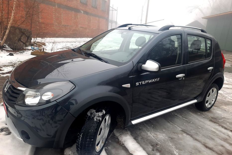 Продам Renault Sandero StepWay 2011 года в г. Ахтырка, Сумская область