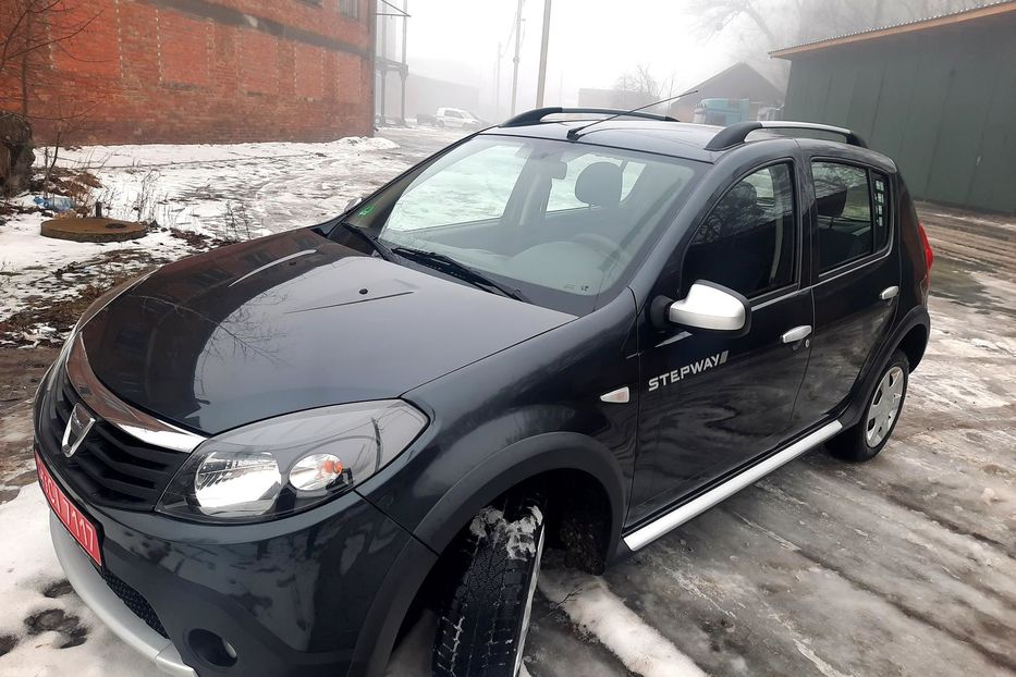 Продам Renault Sandero StepWay 2011 года в г. Ахтырка, Сумская область