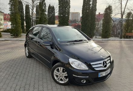 Продам Mercedes-Benz B 180 2011 года в г. Дрогобыч, Львовская область
