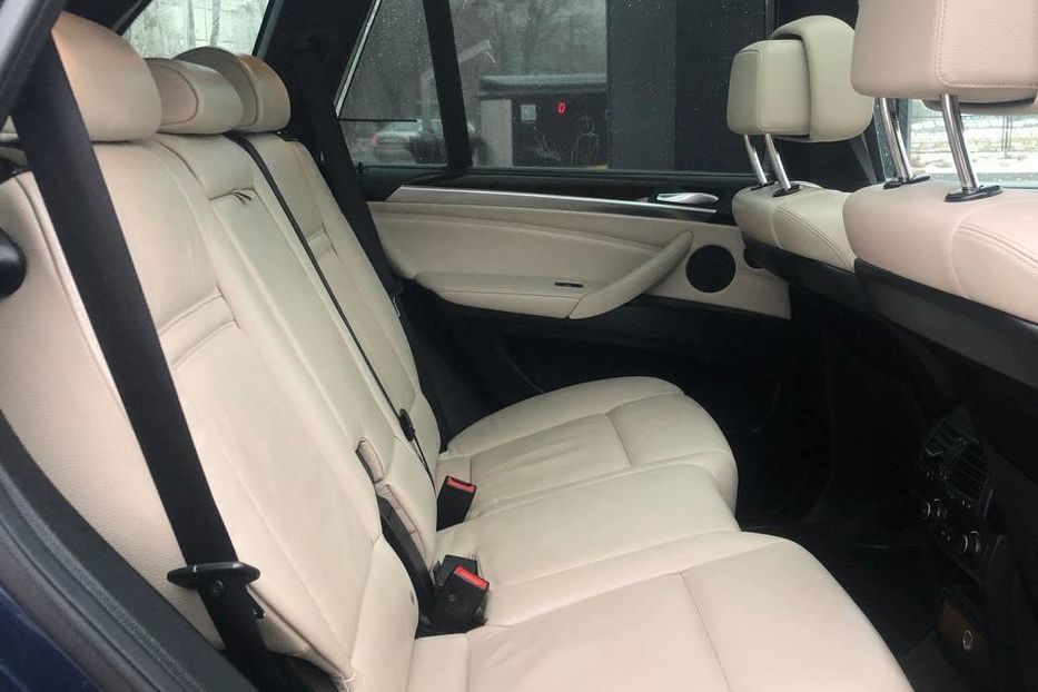 Продам BMW X5 E70 3.5i 2010 года в Харькове