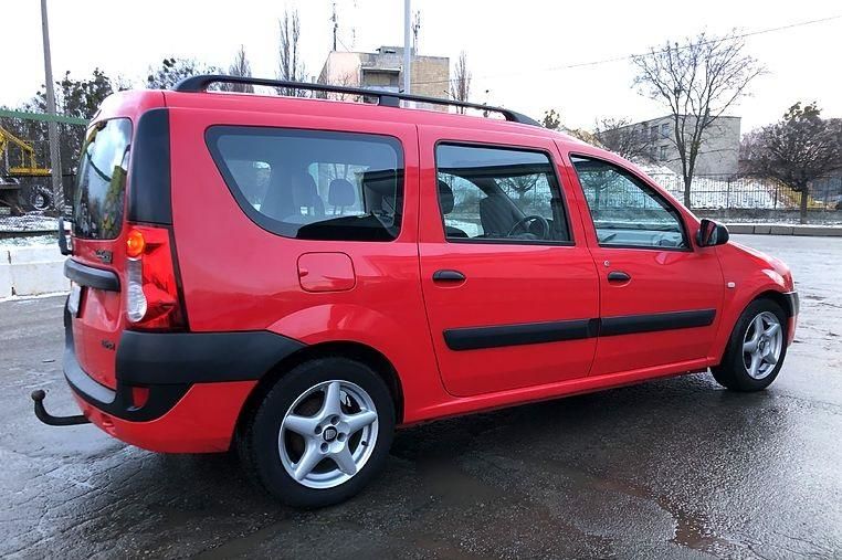 Продам Dacia Logan 2011 года в г. Купянск, Харьковская область