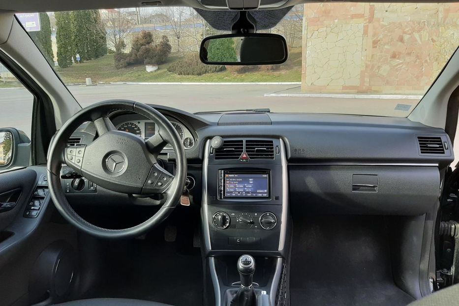 Продам Mercedes-Benz B 180 2011 года в г. Дрогобыч, Львовская область