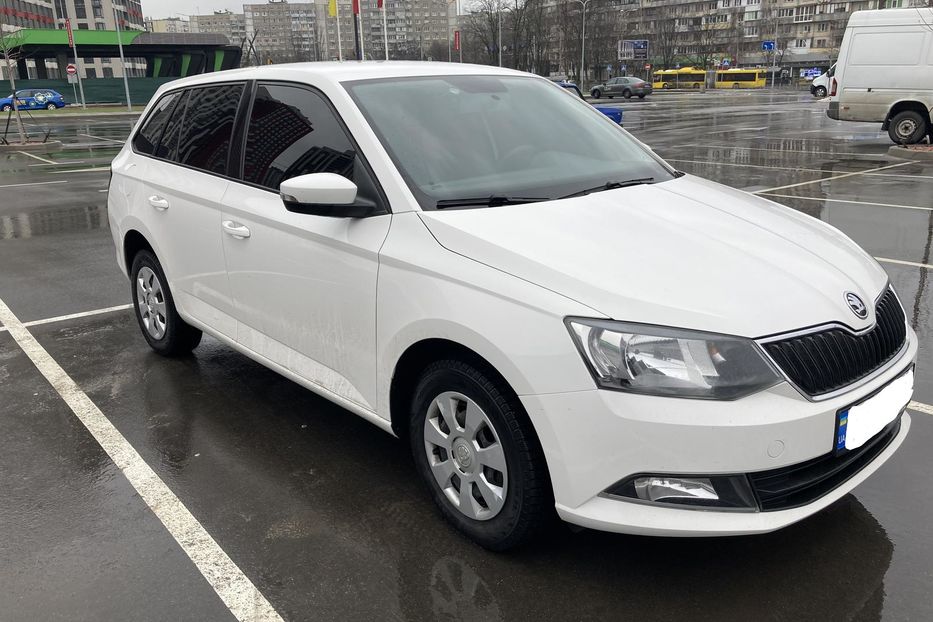 Продам Skoda Fabia 2016 года в Киеве