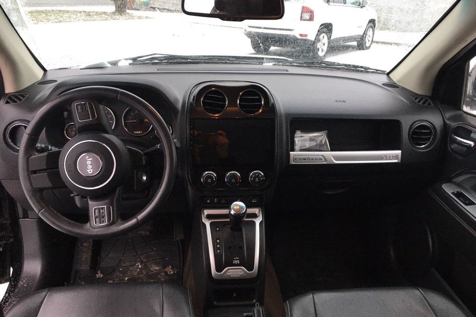 Продам Jeep Compass Latitude 2014 года в Киеве
