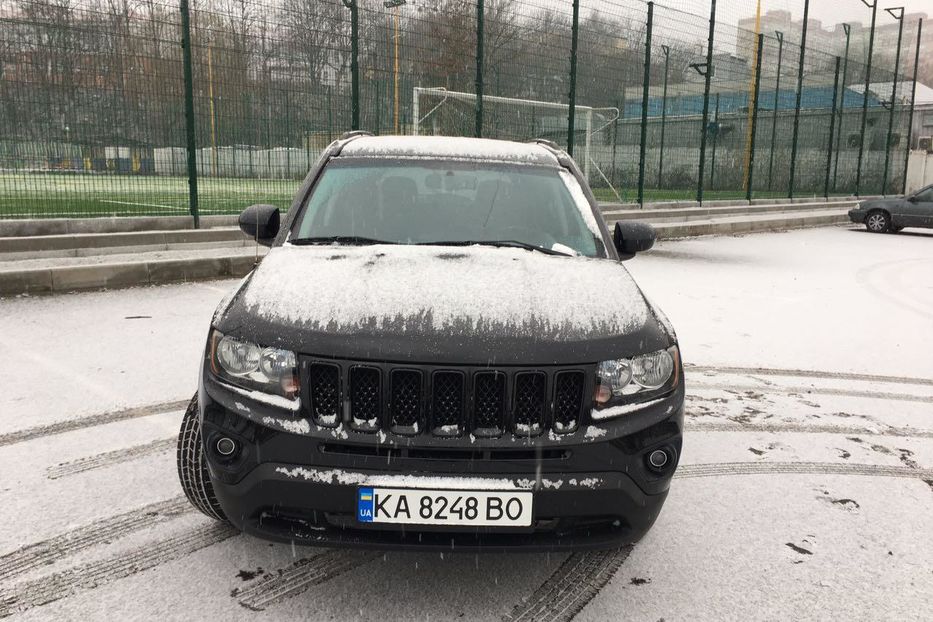 Продам Jeep Compass Latitude 2014 года в Киеве