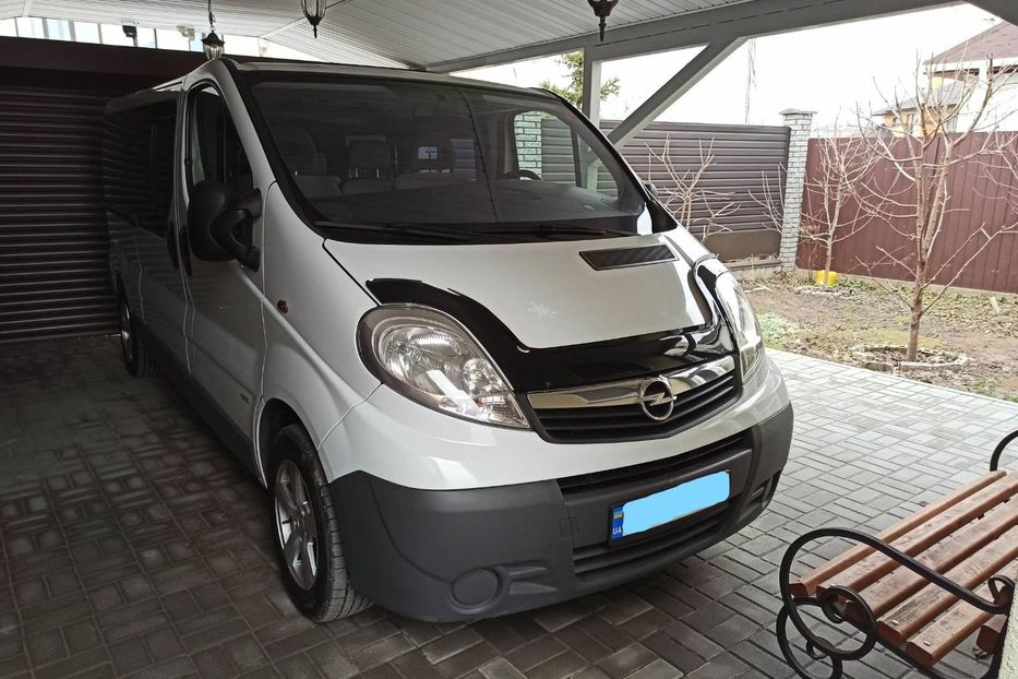 Продам Opel Vivaro пасс. 2010 года в Киеве