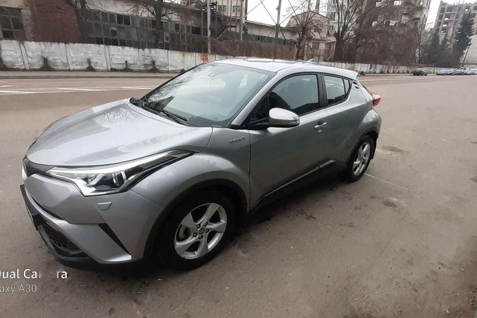 Продам Toyota C-HR 2018 года в Ивано-Франковске
