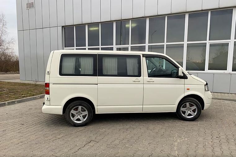 Продам Volkswagen T5 (Transporter) пасс. 2008 года в г. Тетиев, Киевская область