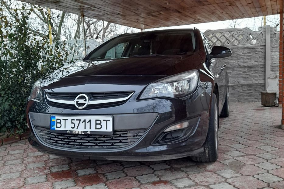 Продам Opel Astra J 2014 года в Херсоне